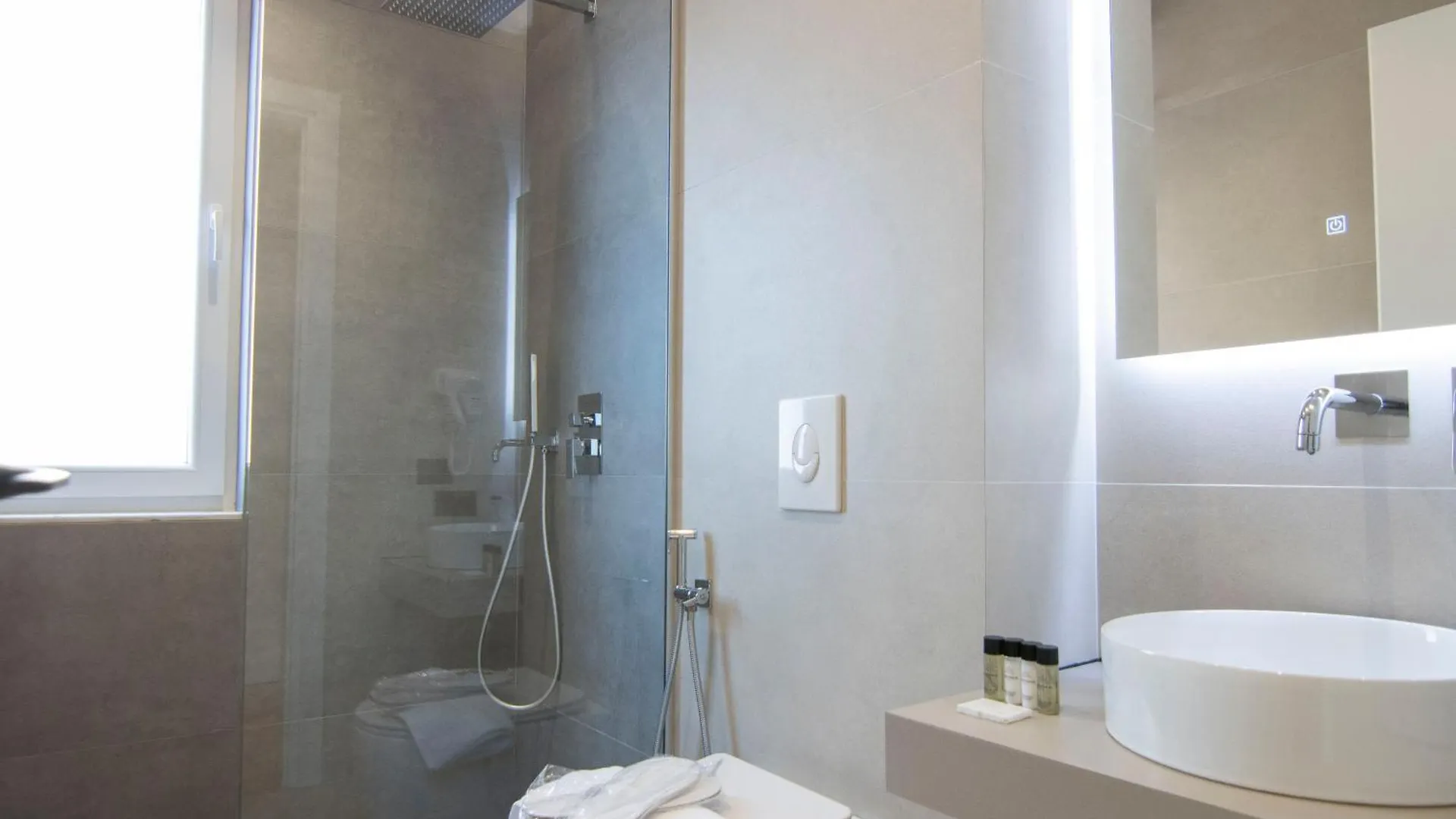 Appartamento Mina Luxury Rooms Tirana