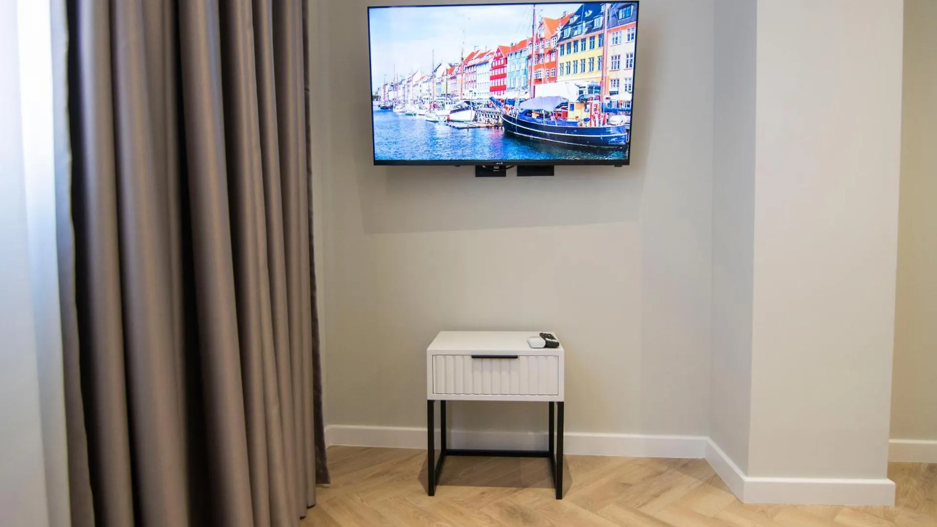 Mina Luxury Rooms 티라나 알바니아