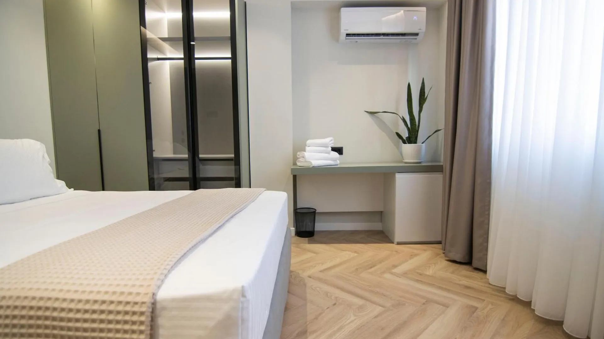 Apartment Mina Luxury Rooms Tirana Albania