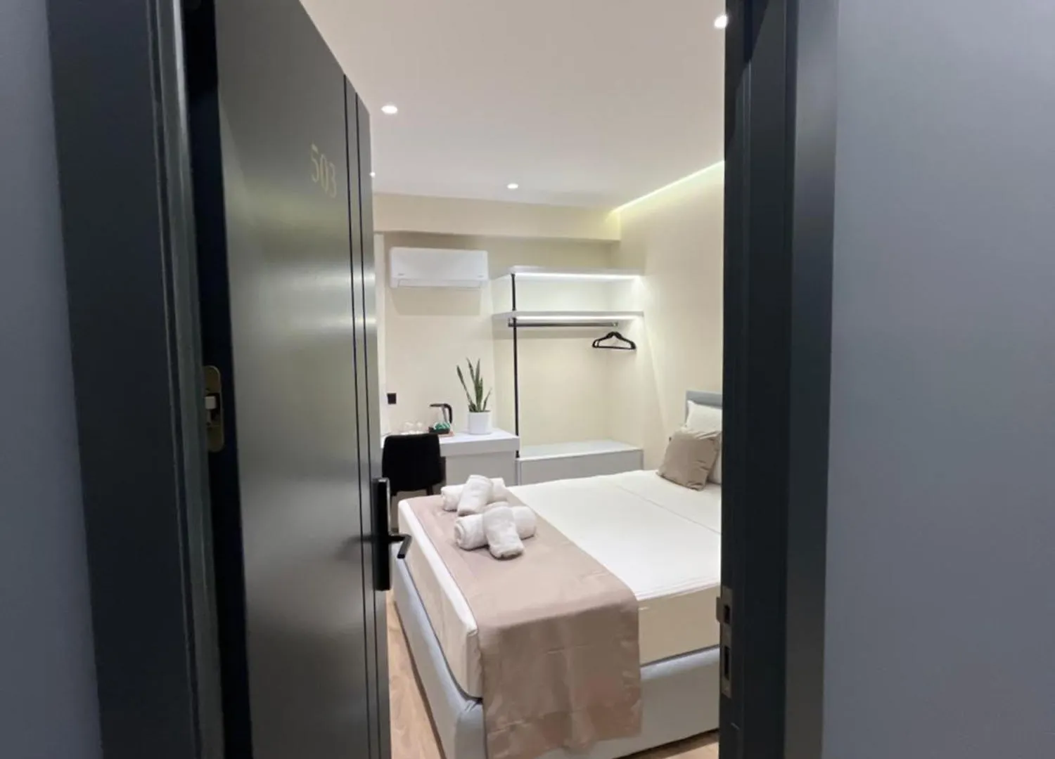 Mina Luxury Rooms 티라나 아파트