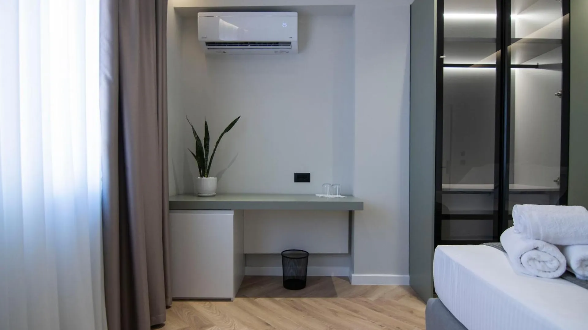 Apartment Mina Luxury Rooms Tirana Albania