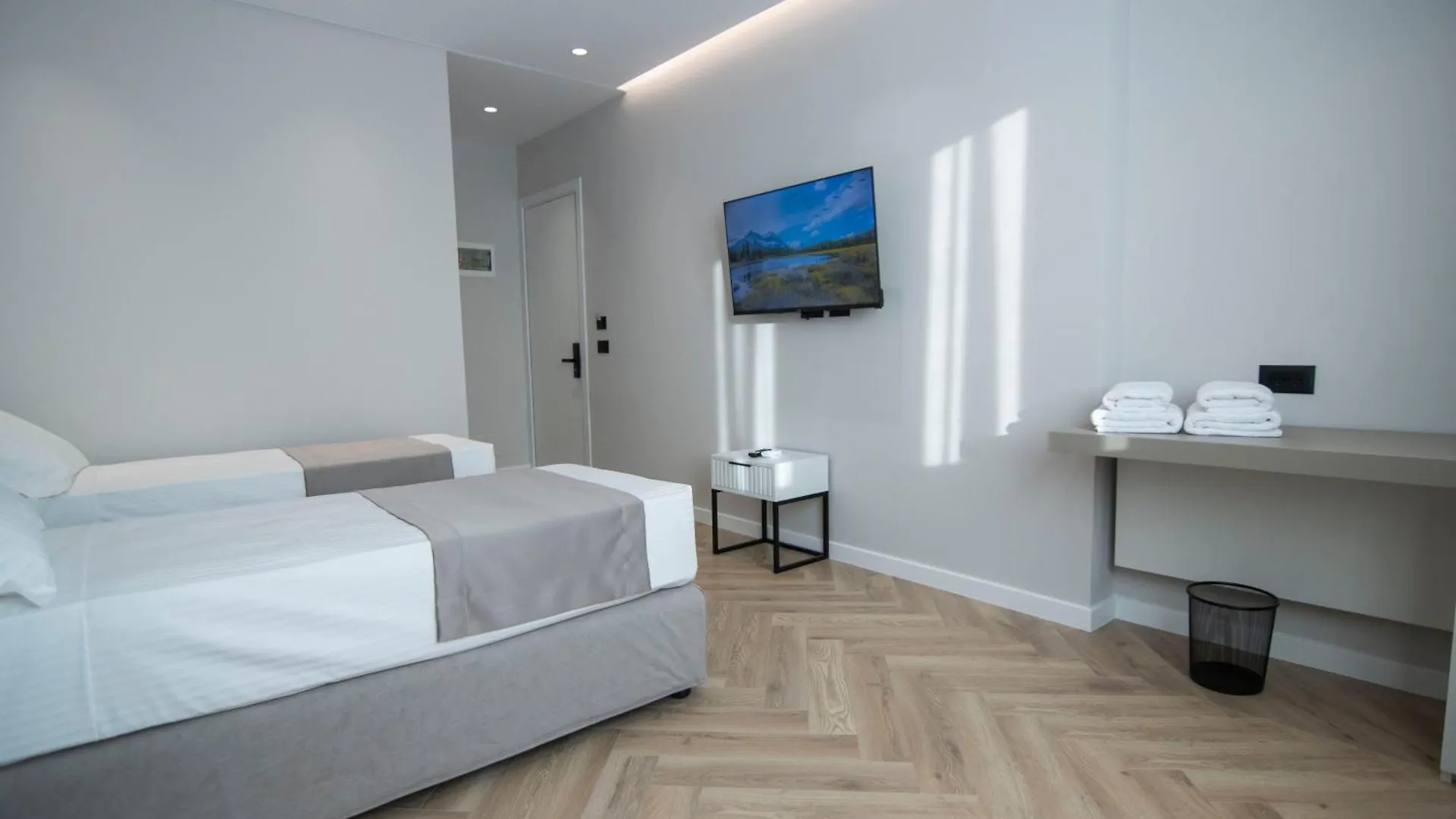 Apartment Mina Luxury Rooms Tirana Albania