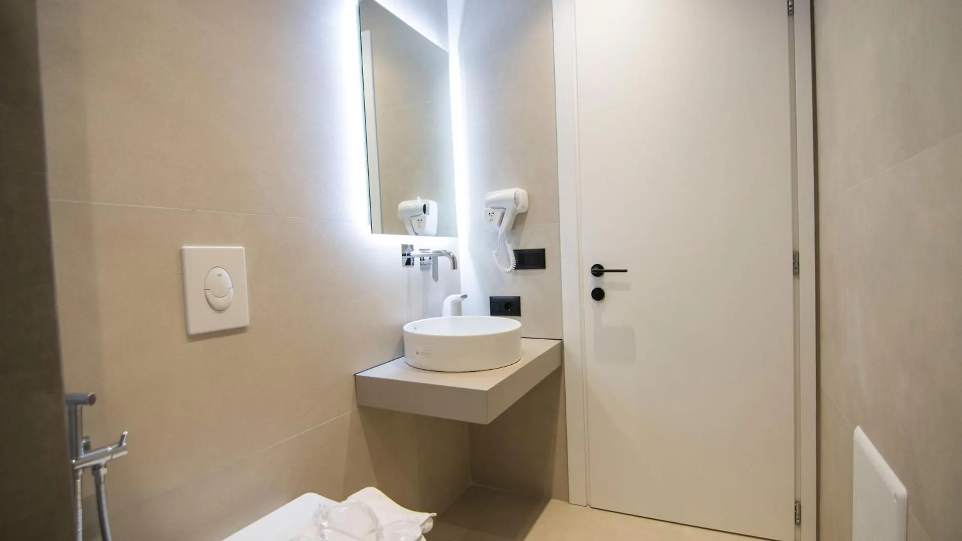 Mina Luxury Rooms Tirana Apartment
